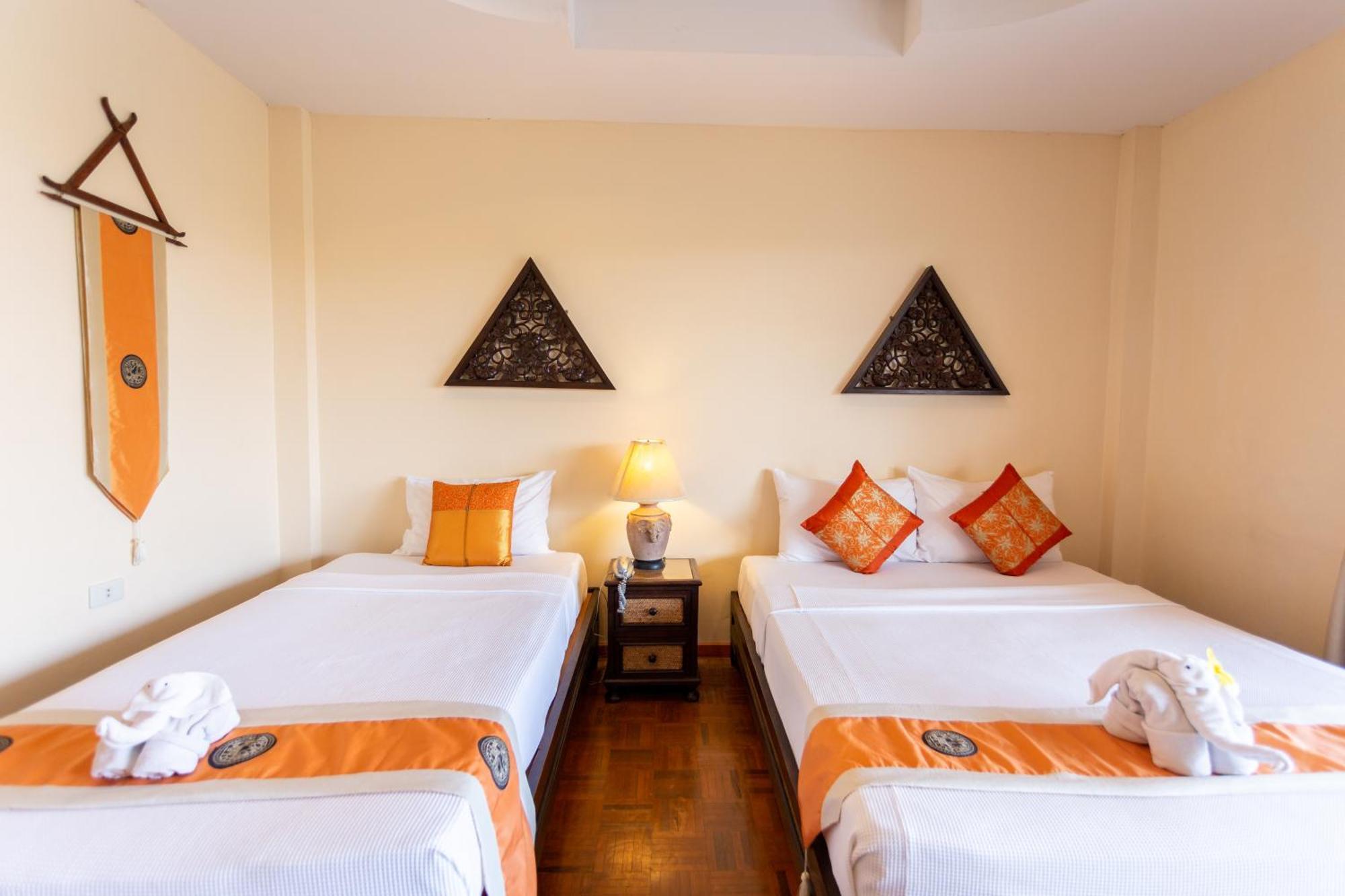 Chang Charlie Inn, Boutique Jomtien Beach Exterior photo