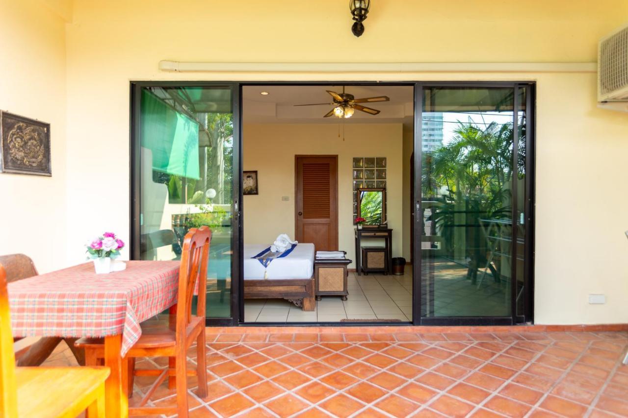 Chang Charlie Inn, Boutique Jomtien Beach Exterior photo
